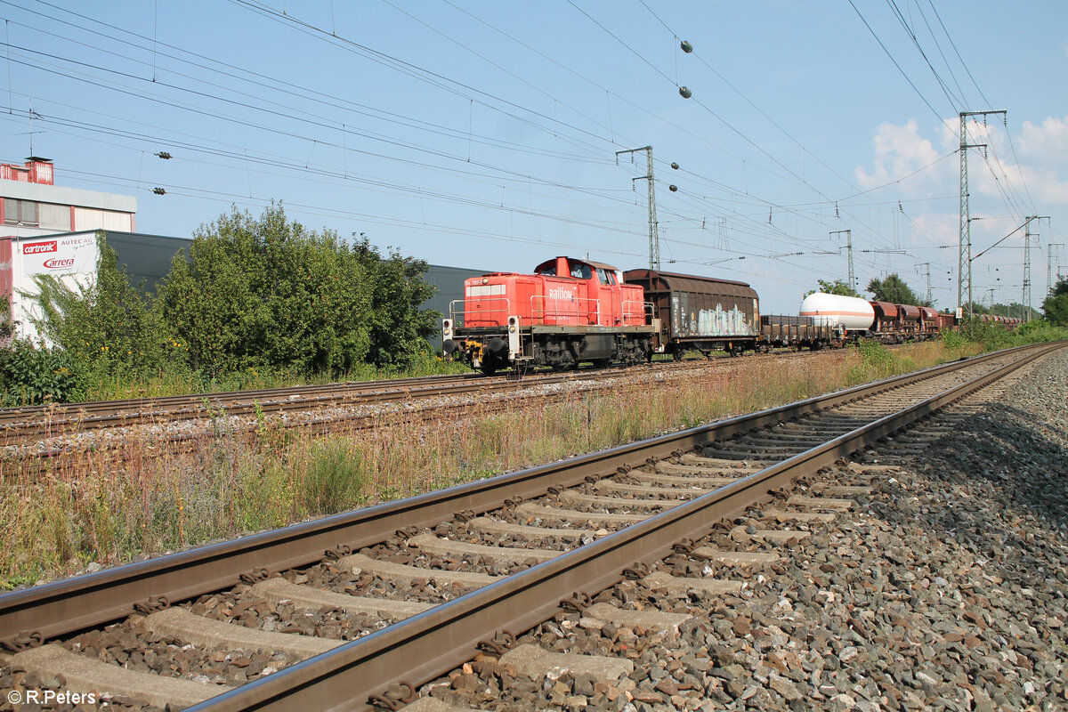 294 787-7 zieht eine kurze Übergabe durch Nürnberg Hohe Marter. 31.08.24