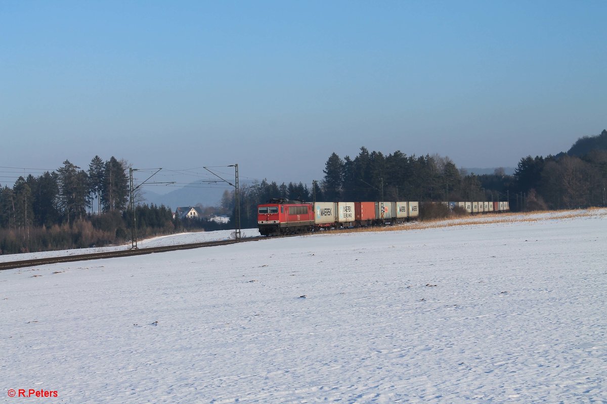 705 alis 155 196 zieht ein Containerzug von Regensburg nach Magdeburg bei Seubersdorf. 21.01.17