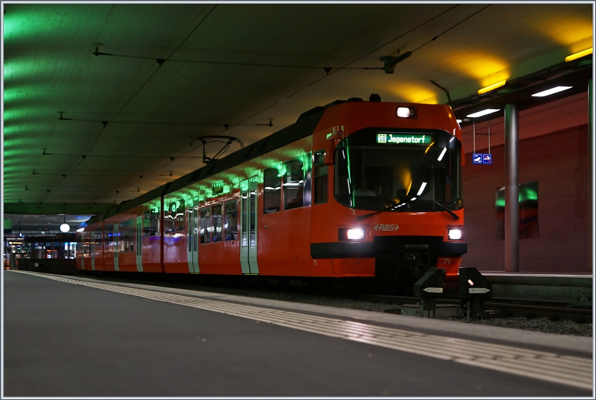 Der Be 4/12  Seconda  N° 71 ist als S 8 in Bern RBS nach Jegensdorf fahrbereit. 
21. Okt. 2017