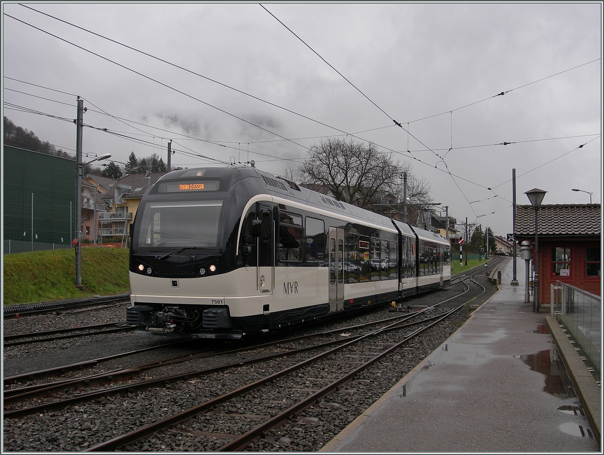 Der neue CEV MVR SURF (S�rie Unifi�e Romande pour R�seau Ferr� m�trique) GTW ABeh 2/4 St-L�gier 7501 in Blonay.
25. Feb. 2016