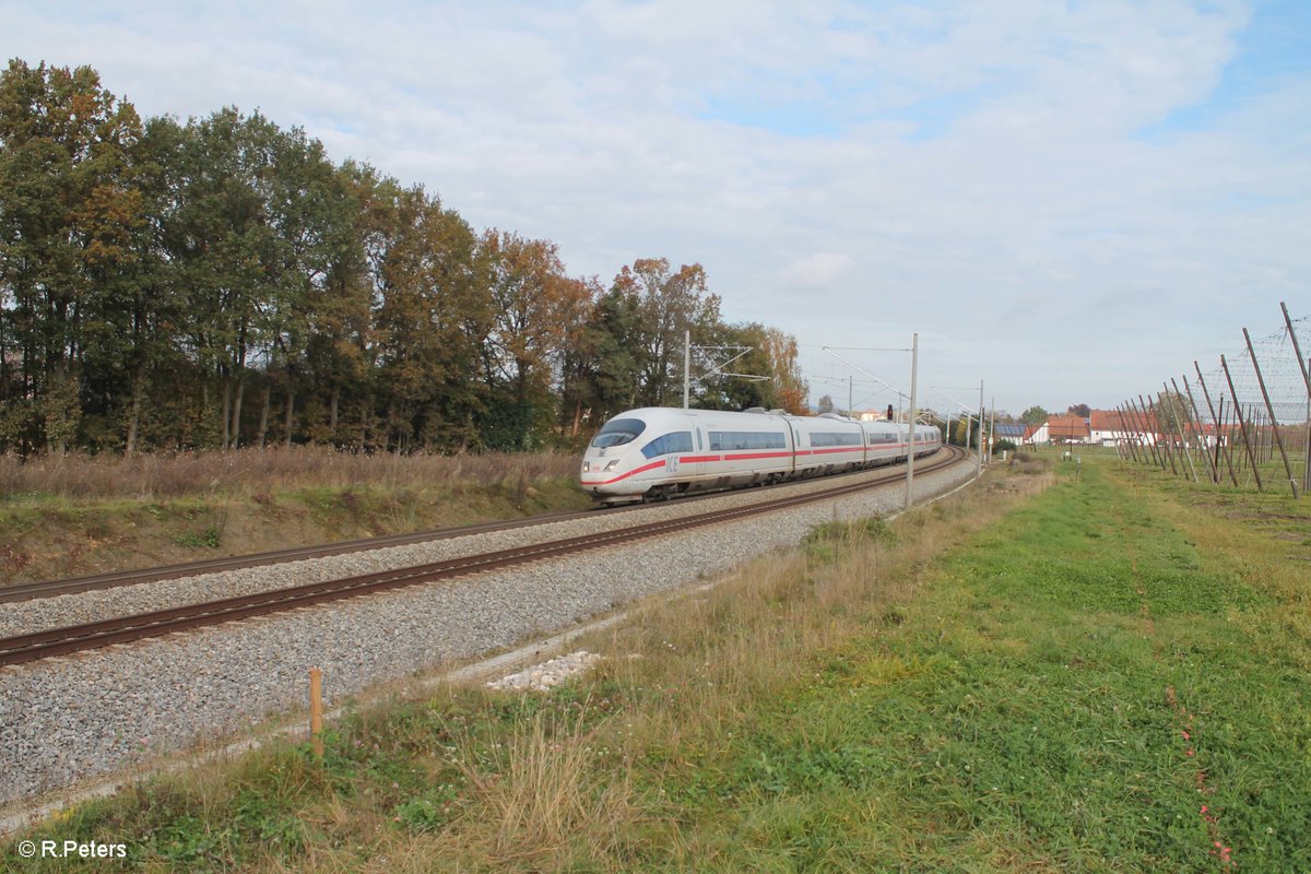Ein ICE 3 auf dem Weg nach München bei Rohrbach(Fils). 21.10.17
