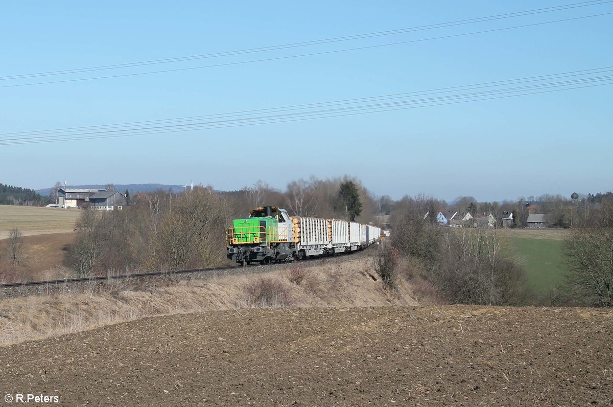 G1700.03 mit dem 45392 1800T Holzzug Cheb - Regensburg beim überqueren vom Seußener Viadukt. 28.02.21