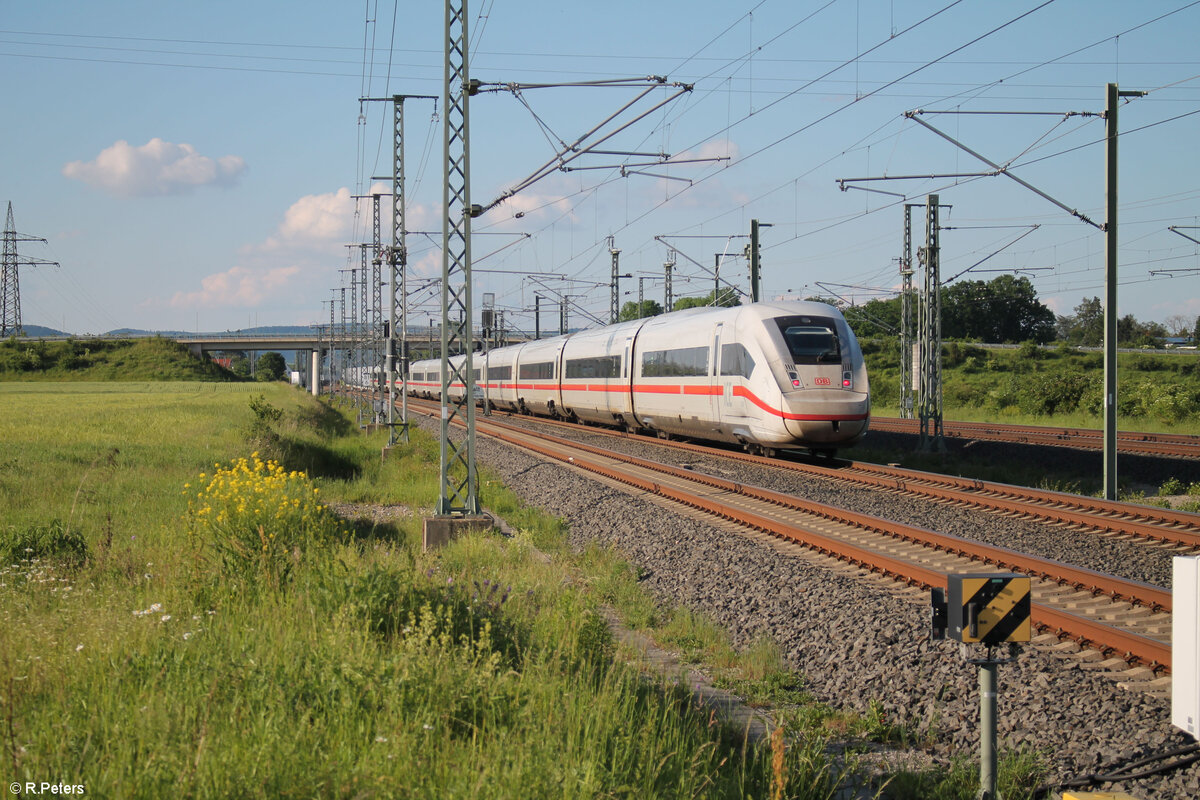 ICE4 0812 042 als ICE 1104 München - Berlin bei Ebensfeld 20.05.24