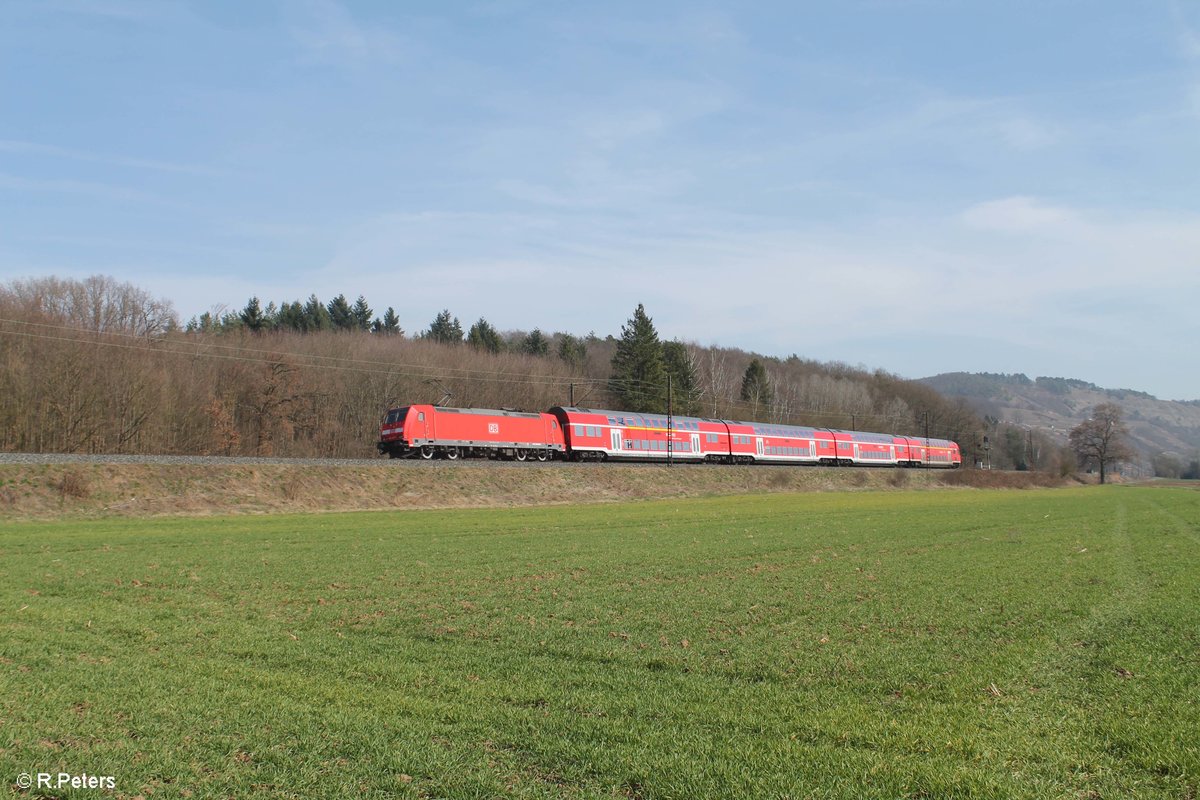 Nachschuss auf 146 240-7 die ihren RE 55 4609 Frankfurt/Main - Bamberg bei Harbach. 16.03.17