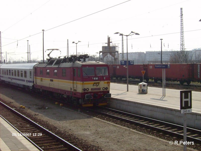 371 001-9 erreicht Frankfurt/Oder mit den verspteten EC46 (Berlin-Warzawa-Express) 16.03.07