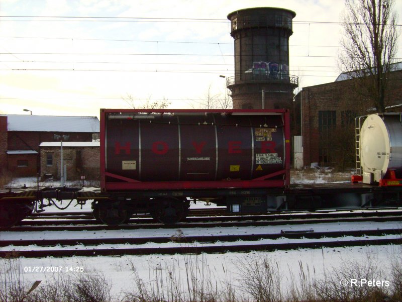 Tankcontainer von HOYER.