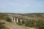 101 001 überquert mit dem DZ 13405 Dortmund nach Steinach am Brenner die Aurachtalbrücke bei Emskirchen in Richtung Nürnberg.