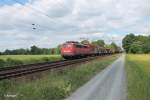 139 314-9 mit einem langen Gedeckten Güterzug bei der Stromkreistrennstelle Bischofsheim.