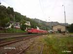 143 031-3 erreicht Bacharach mit einem RE Koblenz.