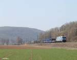 152 135-0 zieht ein gemischten Güterzug bei Gambach 16.03.17