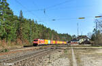 152 062-6 mit Containerzug in Ochenbruck. 09.03.24