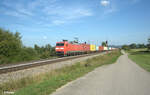 152 059-2 zieht mit einem Containerzug aus Regensburg Ost bei Pölling in Richtung Norden. 28.08.24