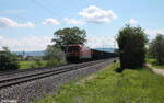 BR 185/871728/185-351-4-zieht-eine-lange-eas 185 351-4 zieht eine lange Eas Leine bei Pölling in Richtung Nürnberg. 20.05.24