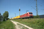 185 070-0 zieht durch Nürnberh Hohe Marter ein DHL Containerzug nach Nürnberg Hafen.