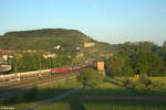 187 209-2 + 187 143-3 einem Gedeckten Gütterzug in Retzbach-Zellingen. 11.05.24