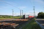 193 801 zieht den RE 19 4924 Nürnberg - Sonneberg wärend 193 806 schiebt, Ebensfeld 20.05.24