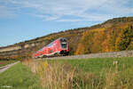 445 064 zieht als RE 55 RE4619 Frankfurt/Main -Würzburg bei Thüngersheim. 21.10.24