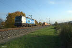 6193 813 zieht mit einem Containerzug bei Thüngersheim in Richtung Gemünden.