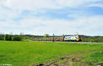 EVB/856462/159-231-9-zelos-mit-einem-holzzug 159 231-9 'Zelos' mit einem Holzzug nach Hängersberg bei Pölling. 28.04.24