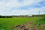 EVB/856463/159-231-9-zelos-mit-einem-holzzug 159 231-9 'Zelos' mit einem Holzzug nach Hängersberg bei Pölling. 28.04.24