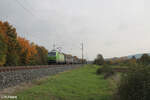 193 432 zieht mit einem H-Wagen Zug bei Thüngersheim in Richtung Norden. 20.10.24