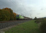 193 432 zieht mit einem H-Wagen Zug bei Thüngersheim in Richtung Norden. 20.10.24