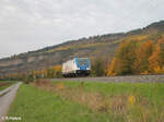 187 330-6 rollt Lz bei Thüngersheim in Richtung Süden. 20.10.24