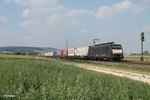 ES64 F4 086 zieht ein KLV-Zug kurz vor Wettersheim bei Treuchtlingen. 24.09.16