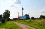 185 062-4 alias 482 032-0 zieht mit einem Containerzug durch Nürnberg Hohe Marter.