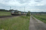 X4E 612 alias 193 612 zieht vor Oberdachstetten ein Containerzug in Richtung Norden.