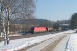 1116 058-7 zieht einen gemischten Güterzug bei Sinsgrün.