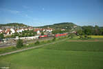 1293 189-7 mit einem gemischten Güterzug durch Retzbach-Zellingen. 11.05.24