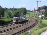 Ein 4024 fäht in Hellwang-Elixhausen mit einer S2 nach Golling-Abtenau ein. 13.06.09