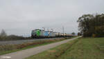 1293 901-5  Azura  + 6193 089-0 ziehen den Slurryzug nach Schwed/Oder bei Pölling in Richtung Norden.