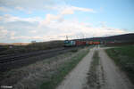 193 224-3 zieht mit einem Containerzug bei Wettelsheim in Richtung Ansbach.23.03.24