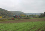 5370 069 alias 193 238  Cameron  zieht ein fast leeren Helrom Zug bei Wernfeld in Richtung Passau.