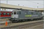 Die SBB Re 421 383 wartet in Basel Bad Bf auf einen nächsten Einsatz. Die Lok war von Mitte 2011 bis Mitte 2012 an RailAdenture vermiete. Ich fand dieses Bild in Magazin LOKI und wusste gar nicht, dass ich dieses Bild gemacht hatte...

6. November 2011