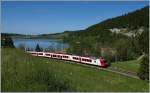 Ein Travys Dominio ist kurz nach Le Pont in Richtung Vallorbe unterwegs.
