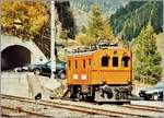 Als Ergänzung zu Ollis Bildern des BLS Te 2/3 31, einige Bilder aus der Einsatzzeit des BLS Te 215 031-6: Hier steht der Te 215 031-6 in Goppenstein.
Oktober 2001