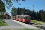Der CEV BDeh 2/4 74 und der Bt 222 verlassen Les Pléiades in Richtung Blonay.