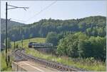 Wolken kamen, die Zeit schwand; und so entschloss ich mich vorerst den Viadukt bie Corcelles BE von der Station aus aufzunehmen um dann mit dem ankommenden Zug nach Moutier weiter zu fahren.