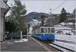 Der MOB ABDe 8/8 4001 SUISSE als Regionalzug 2332 in Fontanivent.