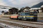 Gem 2003 steht am 31 Dezember 2025 samt Schneepflug in Zweisimmen -der Schnee blieb jedoch weg...
